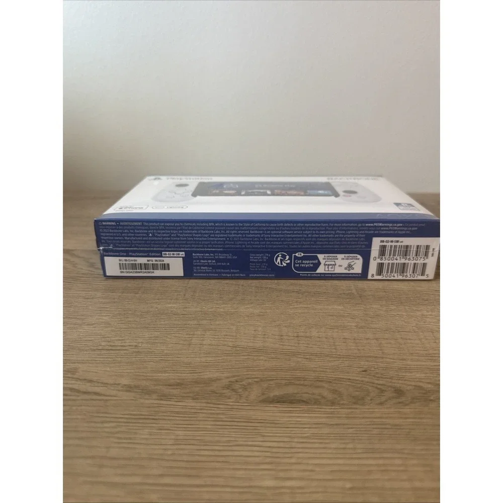 BACKBONE One Mobile Gaming Controller for iPhone (Lightning)-PlayStation Edition